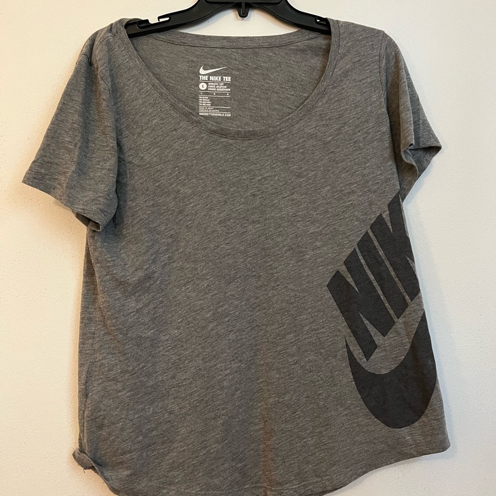 Women’s Nike T-Shirt